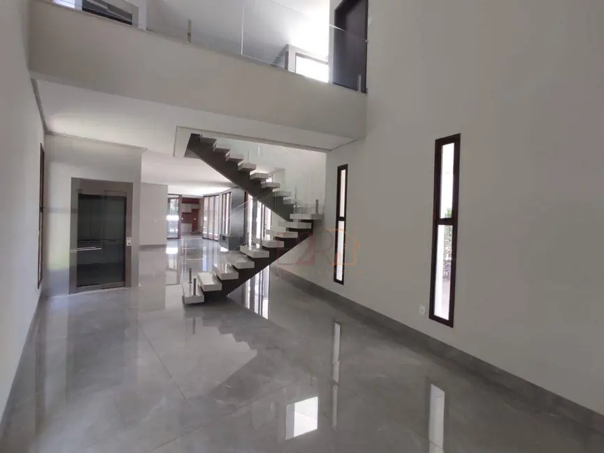 Foto 2 de Sobrado com 4 quartos à venda, 541m2 em Solar Campestre, Rio Verde - GO