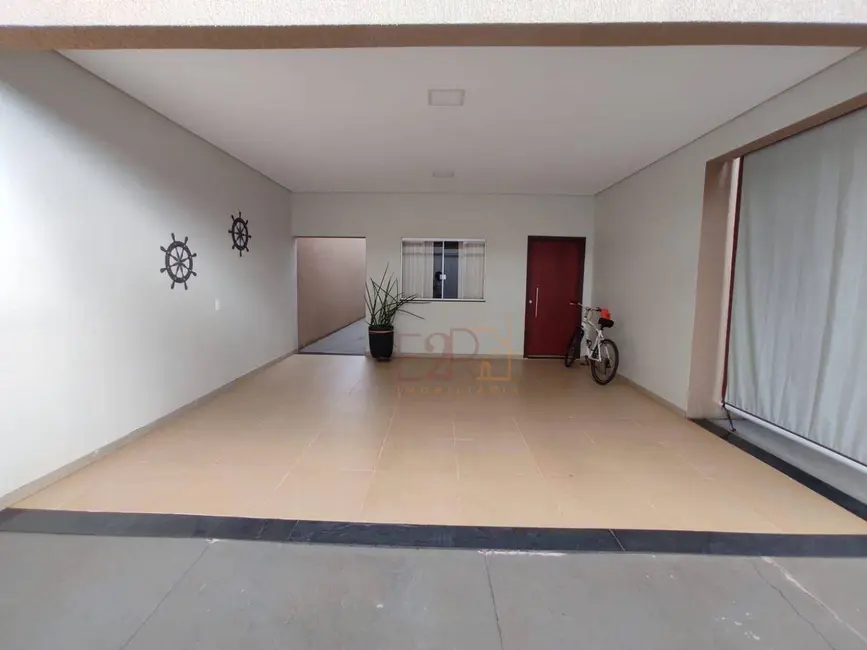 Foto 1 de Casa com 5 quartos à venda, 360m2 em Residencial Interlagos, Rio Verde - GO