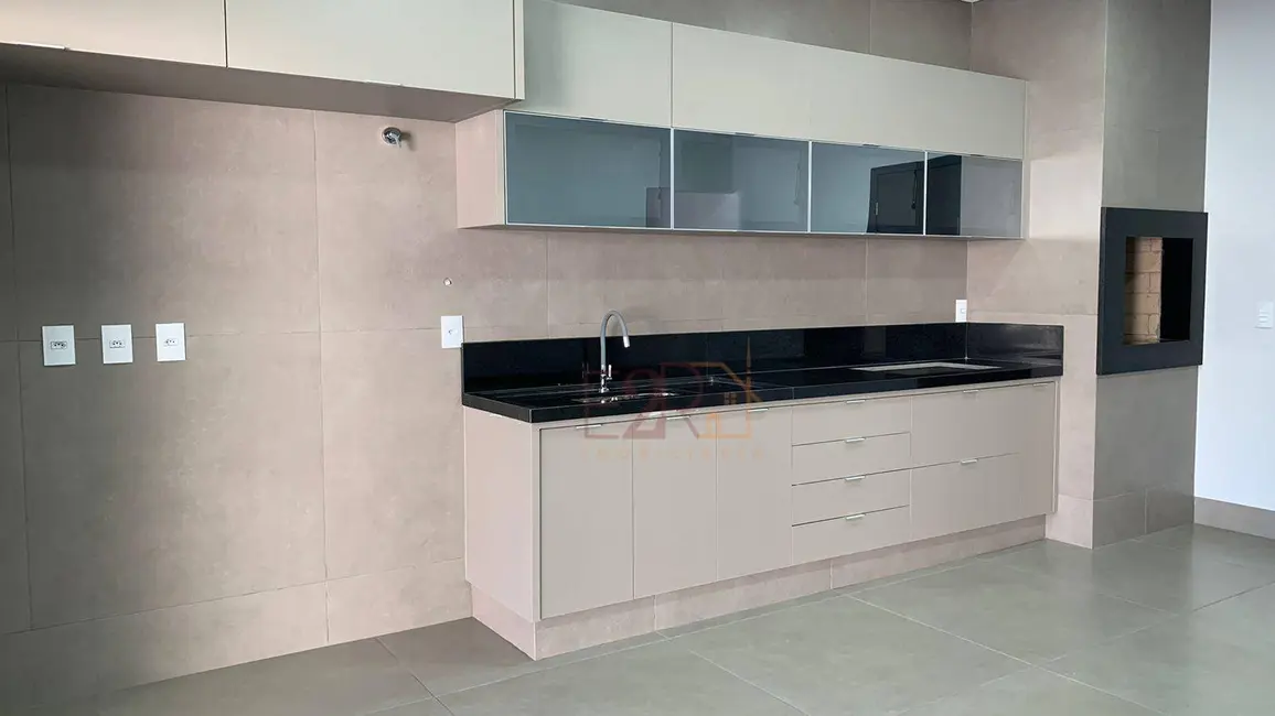 Foto 2 de Casa com 3 quartos à venda, 225m2 em Setor Morada do Sol, Rio Verde - GO