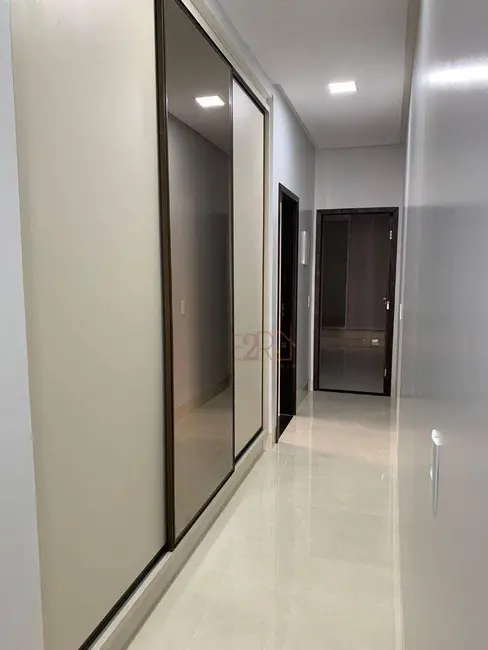 Casa com 3 quartos à venda, 225m2 em Setor Morada do Sol, Rio Verde - GO - imagem 6 Foto 6 de Casa com 3 quartos à venda, 225m2 em Setor Morada do Sol, Rio Verde - GO