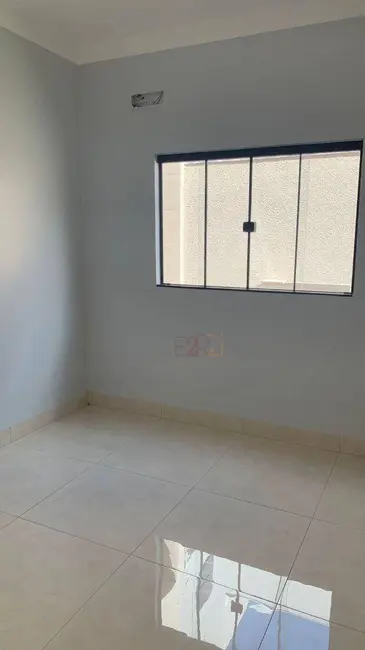 Casa com 3 quartos à venda, 180m2 em Setor Universitário, Rio Verde - GO - imagem 9 Foto 9 de Casa com 3 quartos à venda, 180m2 em Setor Universitário, Rio Verde - GO