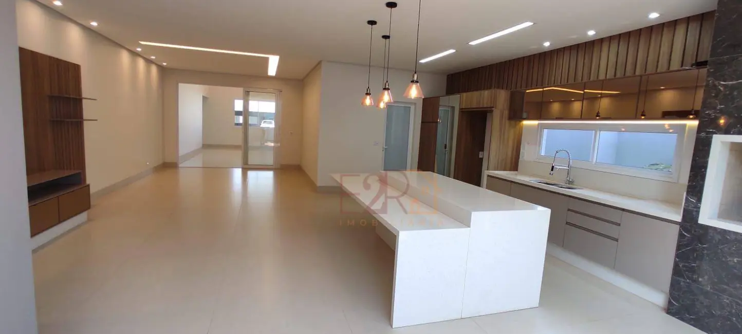 Casa de Condomínio com 3 quartos à venda, 484m2 em Residencial Green Park, Rio Verde - GO - imagem 8 Foto 8 de Casa de Condomínio com 3 quartos à venda, 484m2 em Residencial Green Park, Rio Verde - GO