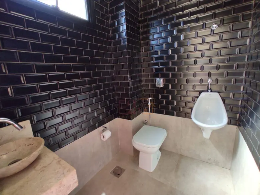 Casa com 3 quartos à venda, 900m2 em Residencial Araguaia, Rio Verde - GO - imagem 9 Foto 9 de Casa com 3 quartos à venda, 900m2 em Residencial Araguaia, Rio Verde - GO