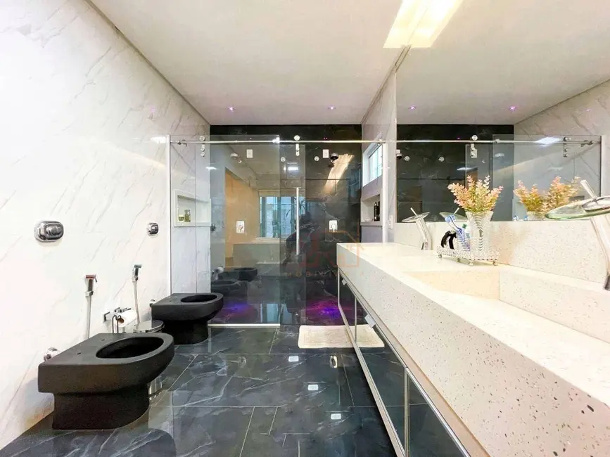 Foto 9 de Sobrado com 5 quartos à venda, 550m2 em Residencial Campos Elíseos, Rio Verde - GO