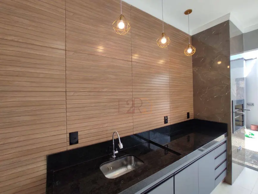 Casa com 3 quartos à venda, 150m2 em Residencial Solar dos Ataídes 2ª Etapa, Rio Verde - GO - imagem 4 Foto 4 de Casa com 3 quartos à venda, 150m2 em Residencial Solar dos Ataídes 2ª Etapa, Rio Verde - GO