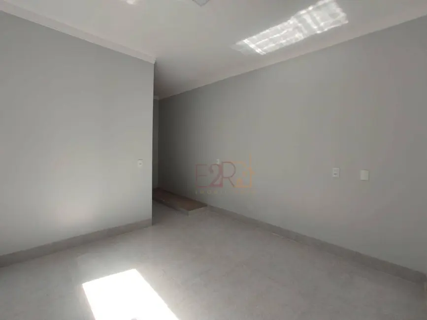 Casa com 3 quartos à venda, 150m2 em Residencial Solar dos Ataídes 2ª Etapa, Rio Verde - GO - imagem 8 Foto 8 de Casa com 3 quartos à venda, 150m2 em Residencial Solar dos Ataídes 2ª Etapa, Rio Verde - GO