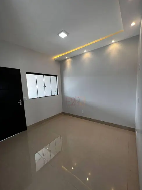 Casa com 3 quartos à venda, 150m2 em Residencial Gameleira II, Rio Verde - GO - imagem 4 Foto 4 de Casa com 3 quartos à venda, 150m2 em Residencial Gameleira II, Rio Verde - GO