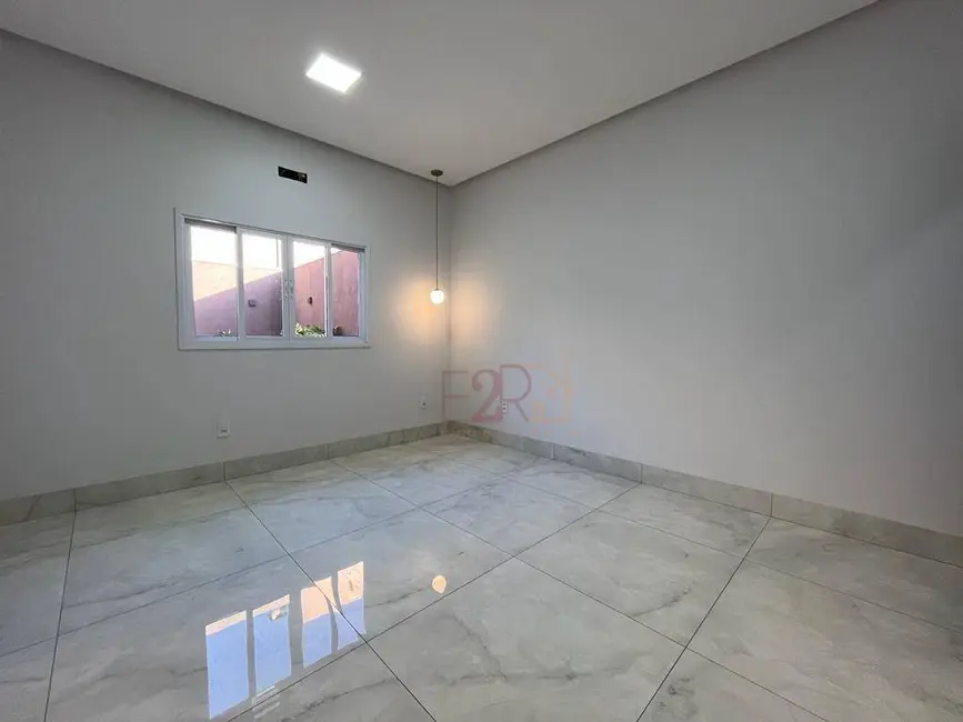 Casa com 3 quartos à venda, 250m2 em Rio Verde - GO - imagem 7 Foto 7 de Casa com 3 quartos à venda, 250m2 em Rio Verde - GO