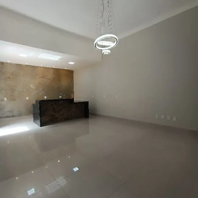 Casa com 2 quartos à venda, 160m2 em Parque dos Jatobás, Rio Verde - GO - imagem 3 Foto 3 de Casa com 2 quartos à venda, 160m2 em Parque dos Jatobás, Rio Verde - GO