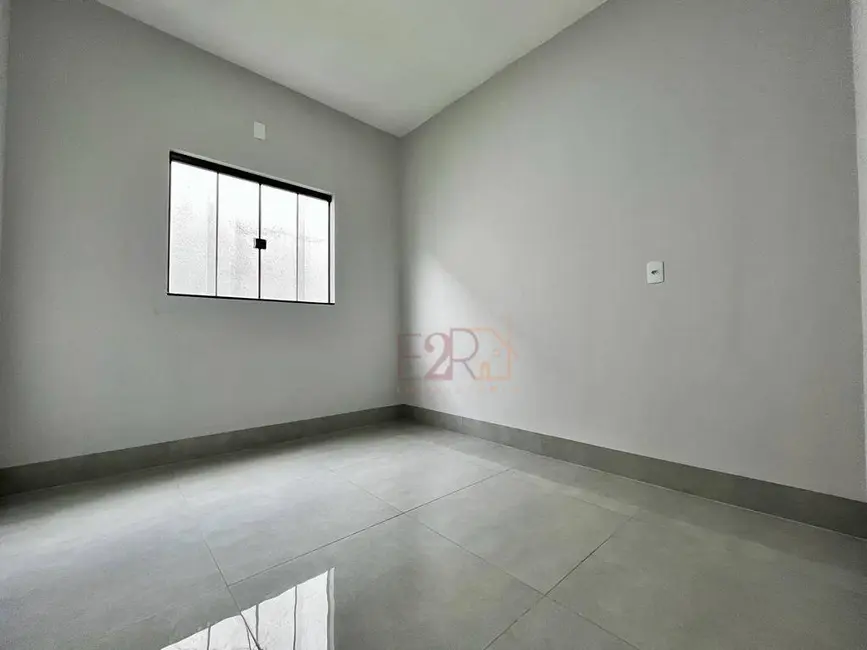 Casa com 3 quartos à venda, 150m2 em Rio Verde - GO - imagem 8 Foto 8 de Casa com 3 quartos à venda, 150m2 em Rio Verde - GO