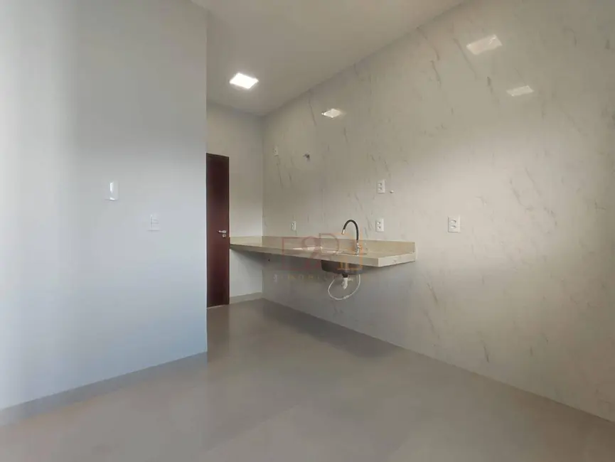 Casa com 3 quartos à venda, 150m2 em Residencial Nilson Veloso, Rio Verde - GO - imagem 5 Foto 5 de Casa com 3 quartos à venda, 150m2 em Residencial Nilson Veloso, Rio Verde - GO