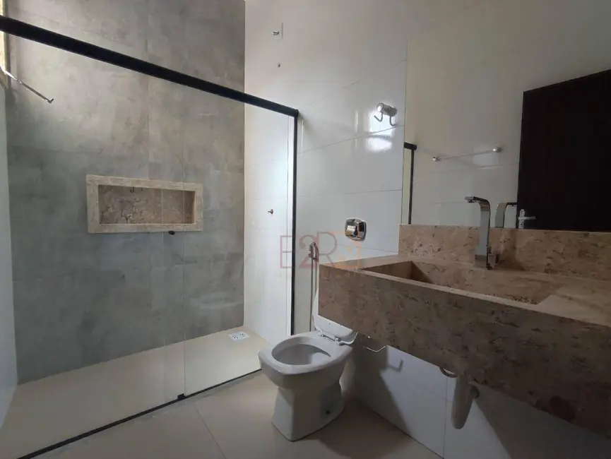 Casa com 3 quartos à venda, 180m2 em Residencial Solar dos Ataídes 2ª Etapa, Rio Verde - GO - imagem 9 Foto 9 de Casa com 3 quartos à venda, 180m2 em Residencial Solar dos Ataídes 2ª Etapa, Rio Verde - GO