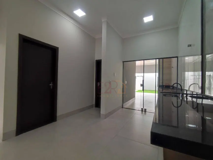 Casa com 3 quartos à venda, 180m2 em Residencial Solar dos Ataídes 2ª Etapa, Rio Verde - GO - imagem 4 Foto 4 de Casa com 3 quartos à venda, 180m2 em Residencial Solar dos Ataídes 2ª Etapa, Rio Verde - GO