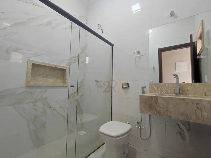 Casa com 3 quartos à venda, 180m2 em Residencial Solar dos Ataídes 2ª Etapa, Rio Verde - GO - imagem 5 Foto 5 de Casa com 3 quartos à venda, 180m2 em Residencial Solar dos Ataídes 2ª Etapa, Rio Verde - GO