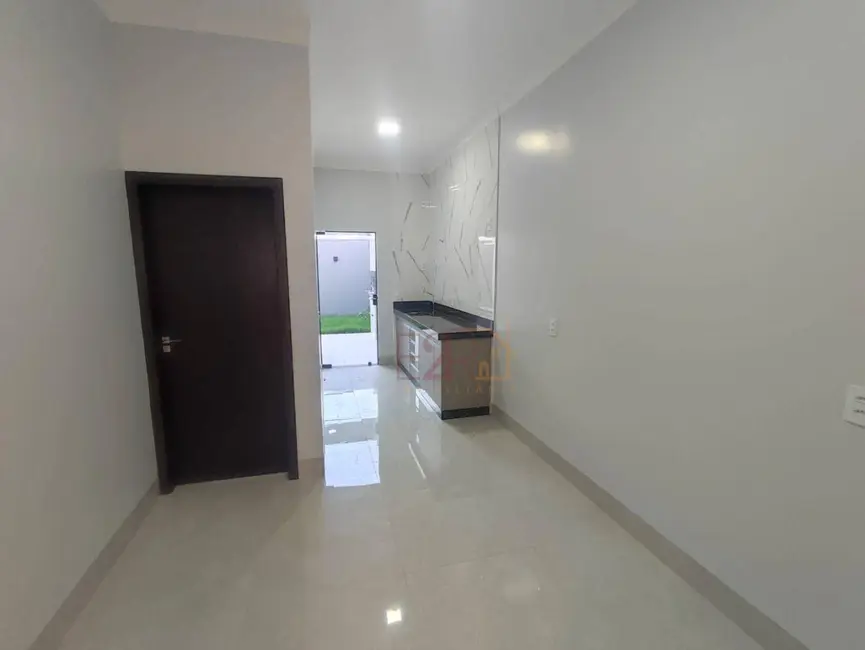 Casa com 3 quartos à venda, 150m2 em Residencial Solar dos Ataídes 2ª Etapa, Rio Verde - GO - imagem 4 Foto 4 de Casa com 3 quartos à venda, 150m2 em Residencial Solar dos Ataídes 2ª Etapa, Rio Verde - GO