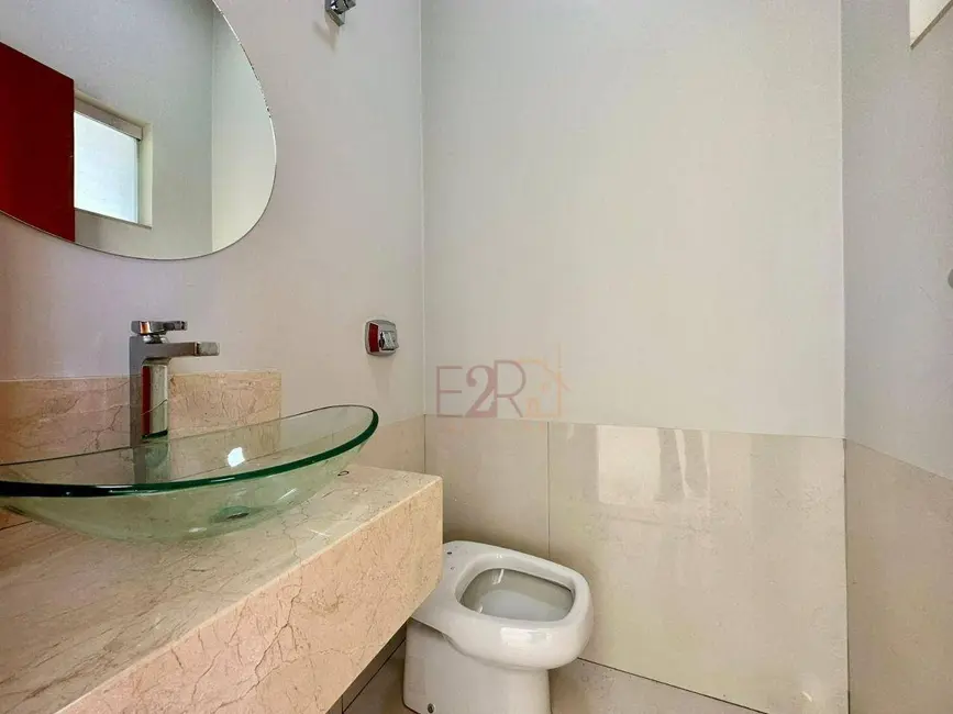 Casa com 3 quartos à venda, 360m2 em Residencial Interlagos, Rio Verde - GO - imagem 5 Foto 5 de Casa com 3 quartos à venda, 360m2 em Residencial Interlagos, Rio Verde - GO