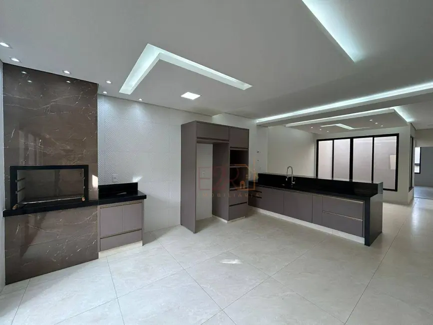 Casa com 3 quartos à venda, 360m2 em Parque Solar do Agreste B, Rio Verde - GO - imagem 5 Foto 5 de Casa com 3 quartos à venda, 360m2 em Parque Solar do Agreste B, Rio Verde - GO