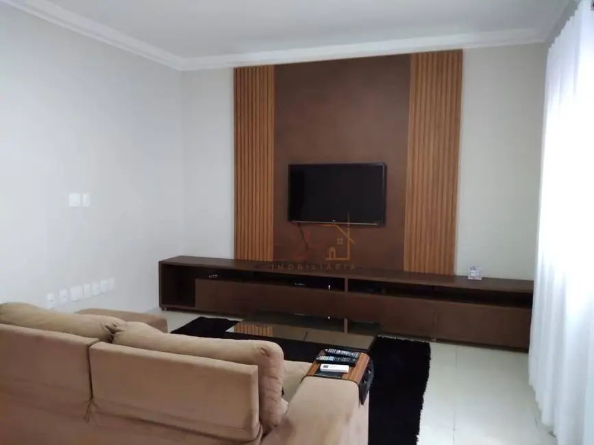 Casa com 3 quartos à venda, 390m2 em Parque dos Buritis, Rio Verde - GO - imagem 6 Foto 6 de Casa com 3 quartos à venda, 390m2 em Parque dos Buritis, Rio Verde - GO
