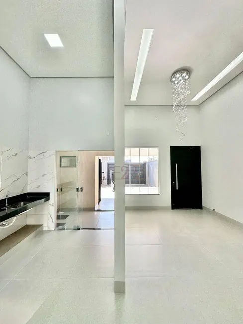 Casa com 3 quartos à venda, 180m2 em Residencial Interlagos, Rio Verde - GO - imagem 9 Foto 9 de Casa com 3 quartos à venda, 180m2 em Residencial Interlagos, Rio Verde - GO