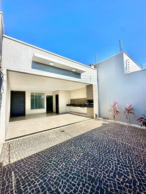 Foto 1 de Casa com 3 quartos à venda, 180m2 em Residencial Interlagos, Rio Verde - GO