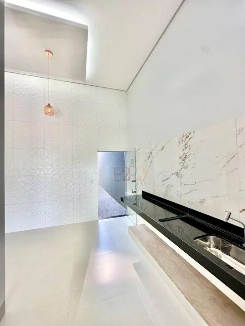 Casa com 3 quartos à venda, 180m2 em Residencial Interlagos, Rio Verde - GO - imagem 6 Foto 6 de Casa com 3 quartos à venda, 180m2 em Residencial Interlagos, Rio Verde - GO