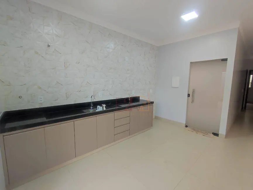 Casa com 3 quartos à venda, 150m2 em Residencial Solar dos Ataídes 1ª Etapa, Rio Verde - GO - imagem 7 Foto 7 de Casa com 3 quartos à venda, 150m2 em Residencial Solar dos Ataídes 1ª Etapa, Rio Verde - GO