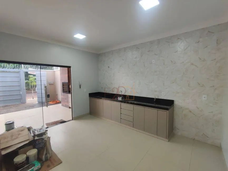 Casa com 3 quartos à venda, 150m2 em Residencial Solar dos Ataídes 1ª Etapa, Rio Verde - GO - imagem 6 Foto 6 de Casa com 3 quartos à venda, 150m2 em Residencial Solar dos Ataídes 1ª Etapa, Rio Verde - GO