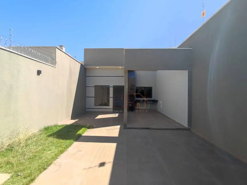 Casa com 3 quartos à venda, 150m2 em Residencial Solar dos Ataídes 2ª Etapa, Rio Verde - GO - imagem 2 Foto 2 de Casa com 3 quartos à venda, 150m2 em Residencial Solar dos Ataídes 2ª Etapa, Rio Verde - GO