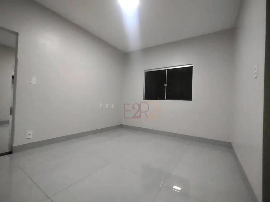 Casa com 3 quartos à venda, 288m2 em Vila Rocha, Rio Verde - GO - imagem 3 Foto 3 de Casa com 3 quartos à venda, 288m2 em Vila Rocha, Rio Verde - GO