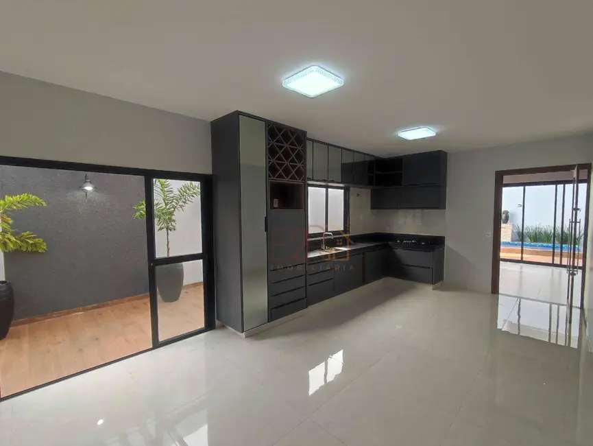 Casa com 3 quartos à venda, 360m2 em Residencial Interlagos, Rio Verde - GO - imagem 5 Foto 5 de Casa com 3 quartos à venda, 360m2 em Residencial Interlagos, Rio Verde - GO