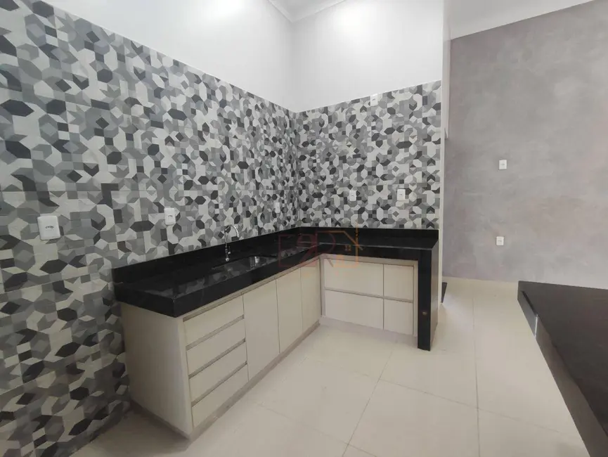 Foto 6 de Casa com 3 quartos à venda, 180m2 em Residencial Interlagos, Rio Verde - GO