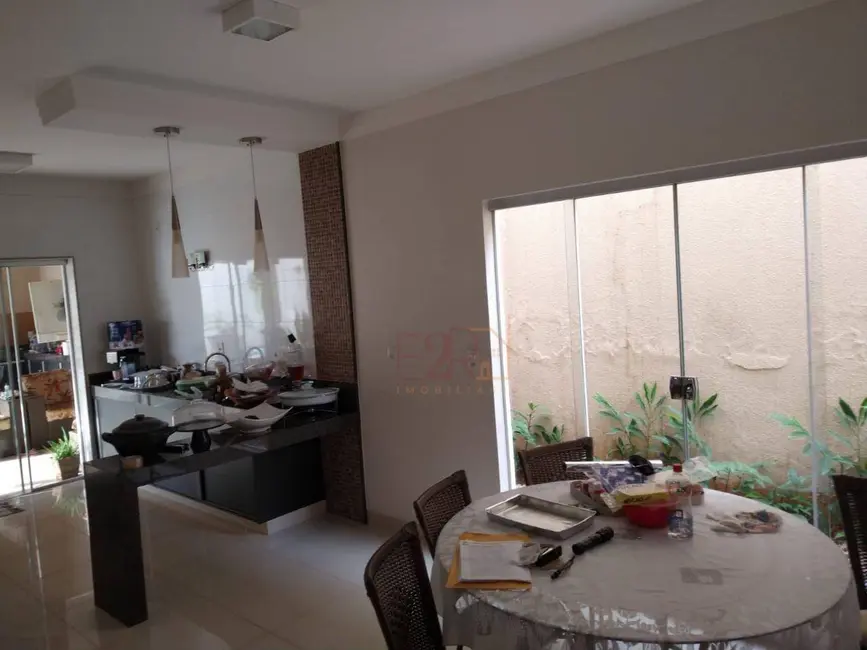 Foto 5 de Sobrado com 4 quartos à venda, 360m2 em Parque dos Buritis, Rio Verde - GO