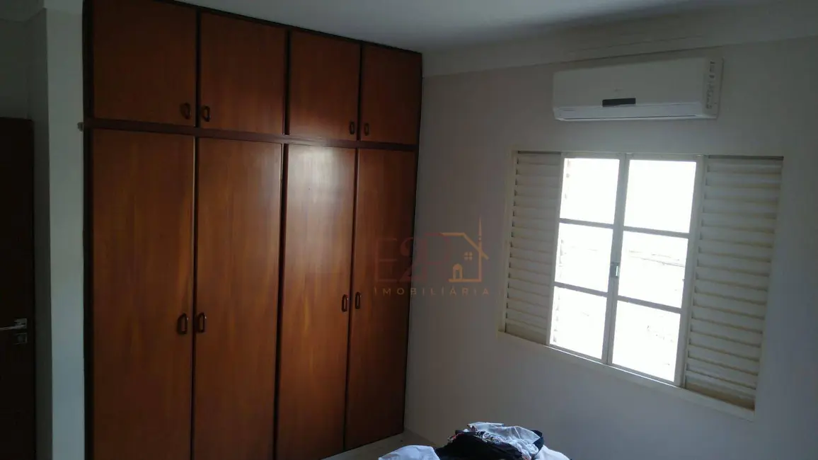 Foto 8 de Sobrado com 4 quartos à venda, 360m2 em Parque dos Buritis, Rio Verde - GO