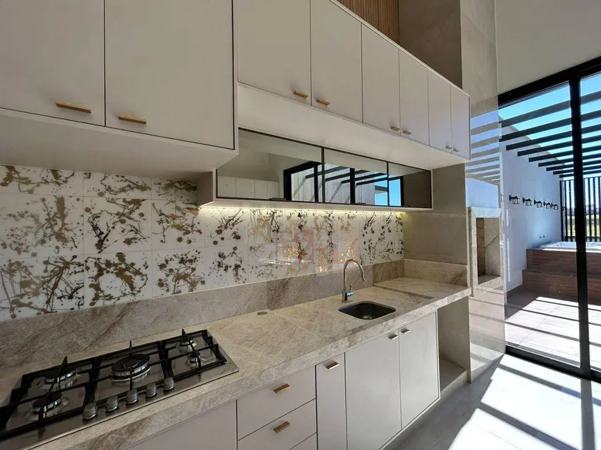 Casa com 5 quartos à venda, 360m2 em Parque dos Jatobás, Rio Verde - GO - imagem 5 Foto 5 de Casa com 5 quartos à venda, 360m2 em Parque dos Jatobás, Rio Verde - GO
