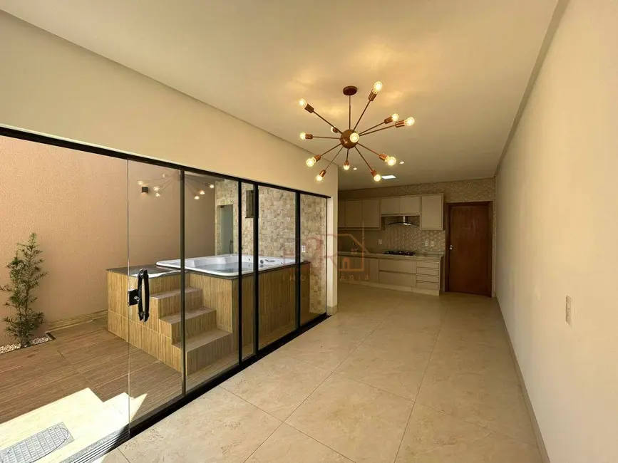 Casa com 3 quartos à venda, 180m2 em Residencial Interlagos, Rio Verde - GO - imagem 6 Foto 6 de Casa com 3 quartos à venda, 180m2 em Residencial Interlagos, Rio Verde - GO