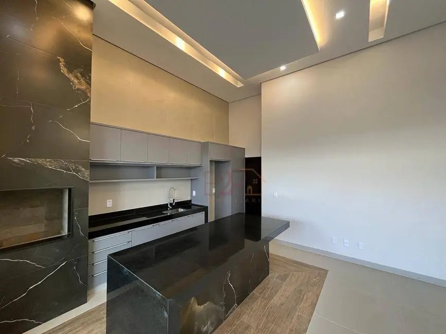 Casa com 3 quartos à venda, 217m2 em Residencial Solar dos Ataídes 2ª Etapa, Rio Verde - GO - imagem 9 Foto 9 de Casa com 3 quartos à venda, 217m2 em Residencial Solar dos Ataídes 2ª Etapa, Rio Verde - GO