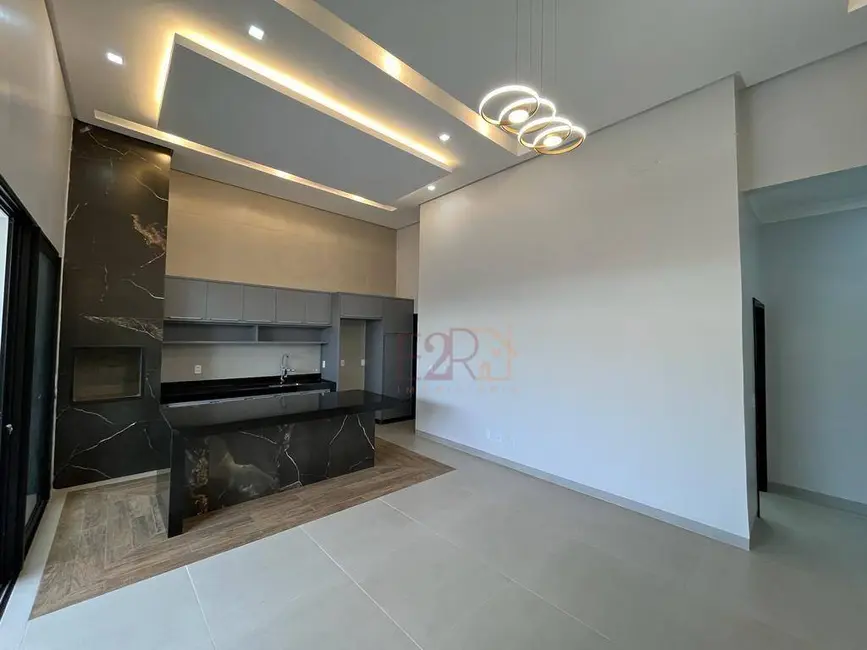 Casa com 3 quartos à venda, 217m2 em Residencial Solar dos Ataídes 2ª Etapa, Rio Verde - GO - imagem 6 Foto 6 de Casa com 3 quartos à venda, 217m2 em Residencial Solar dos Ataídes 2ª Etapa, Rio Verde - GO