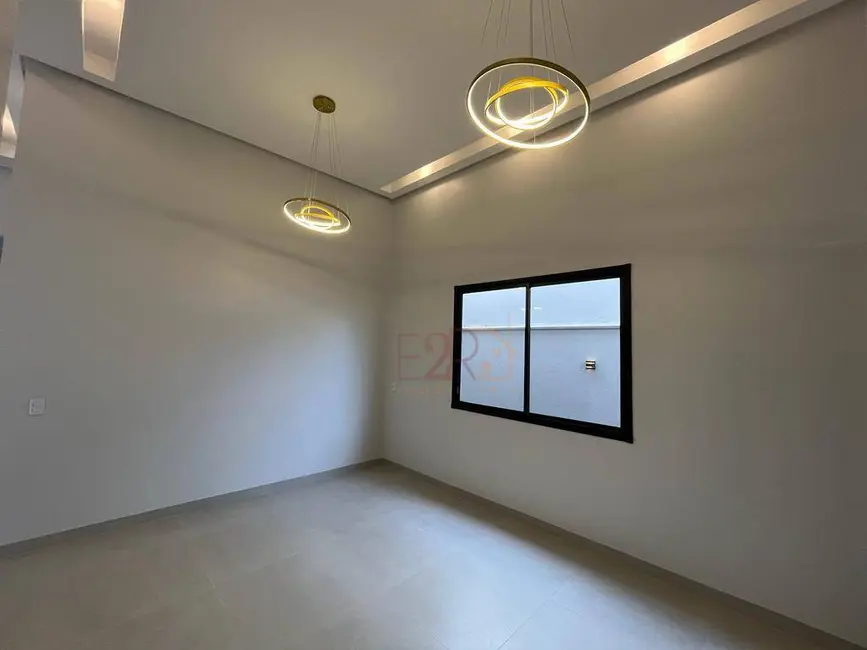 Casa com 3 quartos à venda, 217m2 em Residencial Solar dos Ataídes 2ª Etapa, Rio Verde - GO - imagem 5 Foto 5 de Casa com 3 quartos à venda, 217m2 em Residencial Solar dos Ataídes 2ª Etapa, Rio Verde - GO