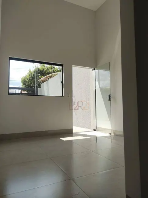 Casa com 3 quartos à venda, 150m2 em Residencial Veneza, Rio Verde - GO - imagem 3 Foto 3 de Casa com 3 quartos à venda, 150m2 em Residencial Veneza, Rio Verde - GO