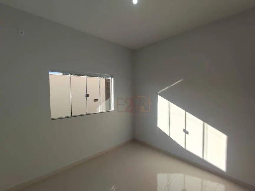 Casa com 2 quartos à venda, 125m2 em Jardim Mondale, Rio Verde - GO - imagem 8 Foto 8 de Casa com 2 quartos à venda, 125m2 em Jardim Mondale, Rio Verde - GO