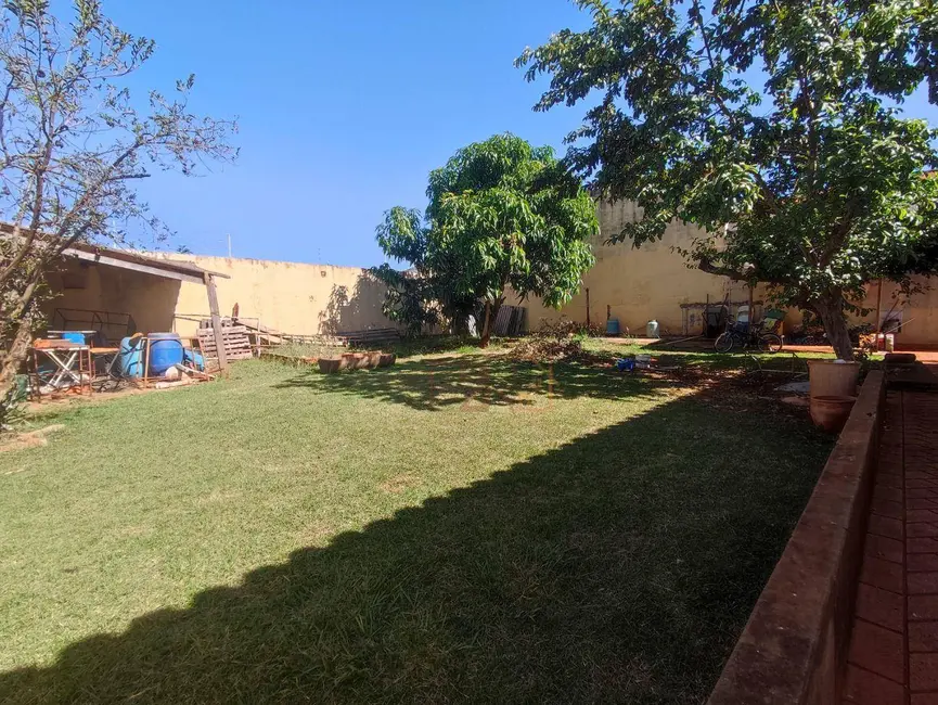 Casa com 3 quartos à venda, 550m2 em Setor Morada do Sol, Rio Verde - GO - imagem 8 Foto 8 de Casa com 3 quartos à venda, 550m2 em Setor Morada do Sol, Rio Verde - GO
