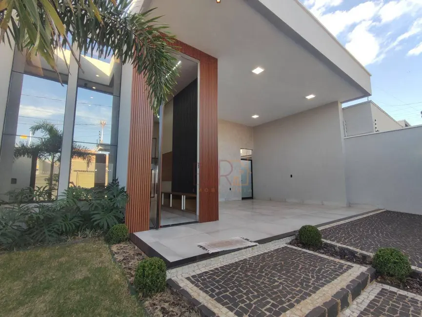 Foto 1 de Casa com 3 quartos à venda, 300m2 em Residencial Solar dos Ataídes 1ª Etapa, Rio Verde - GO