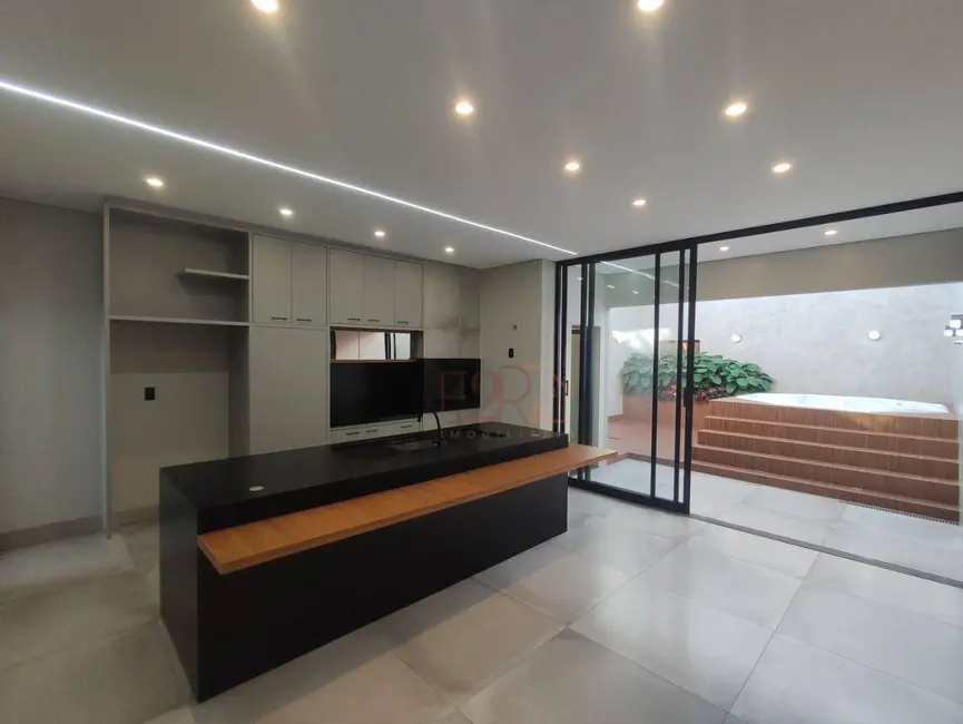 Casa com 3 quartos à venda, 300m2 em Residencial Solar dos Ataídes 1ª Etapa, Rio Verde - GO - imagem 7 Foto 7 de Casa com 3 quartos à venda, 300m2 em Residencial Solar dos Ataídes 1ª Etapa, Rio Verde - GO