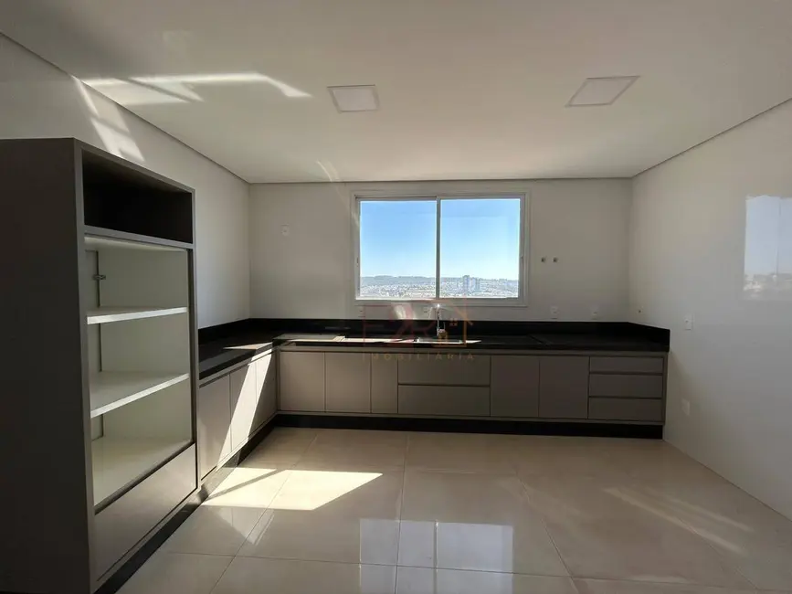 Foto 4 de Apartamento com 3 quartos à venda, 192m2 em Setor Morada do Sol, Rio Verde - GO