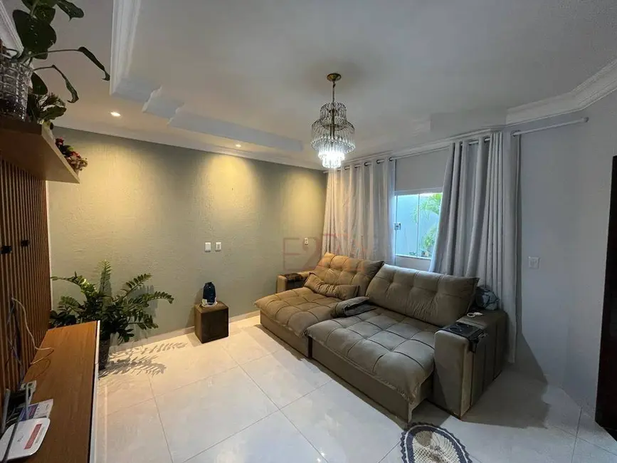 Casa com 3 quartos à venda, 360m2 em Loteamento Gameleira, Rio Verde - GO - imagem 5 Foto 5 de Casa com 3 quartos à venda, 360m2 em Loteamento Gameleira, Rio Verde - GO