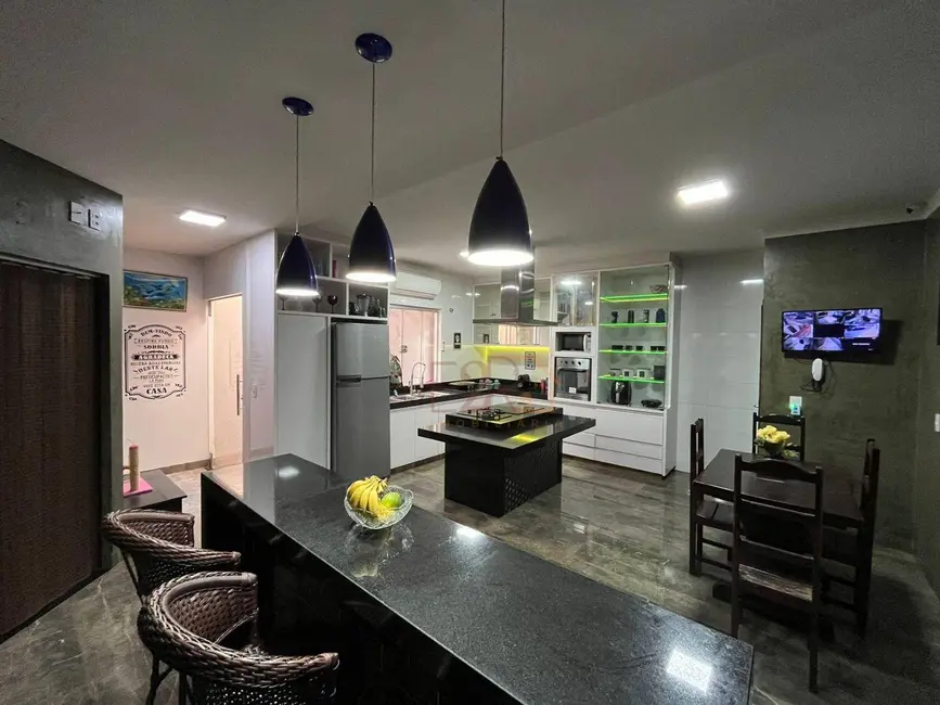 Casa com 3 quartos à venda, 225m2 em Setor Morada do Sol, Rio Verde - GO - imagem 9 Foto 9 de Casa com 3 quartos à venda, 225m2 em Setor Morada do Sol, Rio Verde - GO