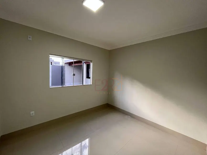 Casa com 3 quartos à venda, 300m2 em Residencial Solar dos Ataídes 2ª Etapa, Rio Verde - GO - imagem 6 Foto 6 de Casa com 3 quartos à venda, 300m2 em Residencial Solar dos Ataídes 2ª Etapa, Rio Verde - GO