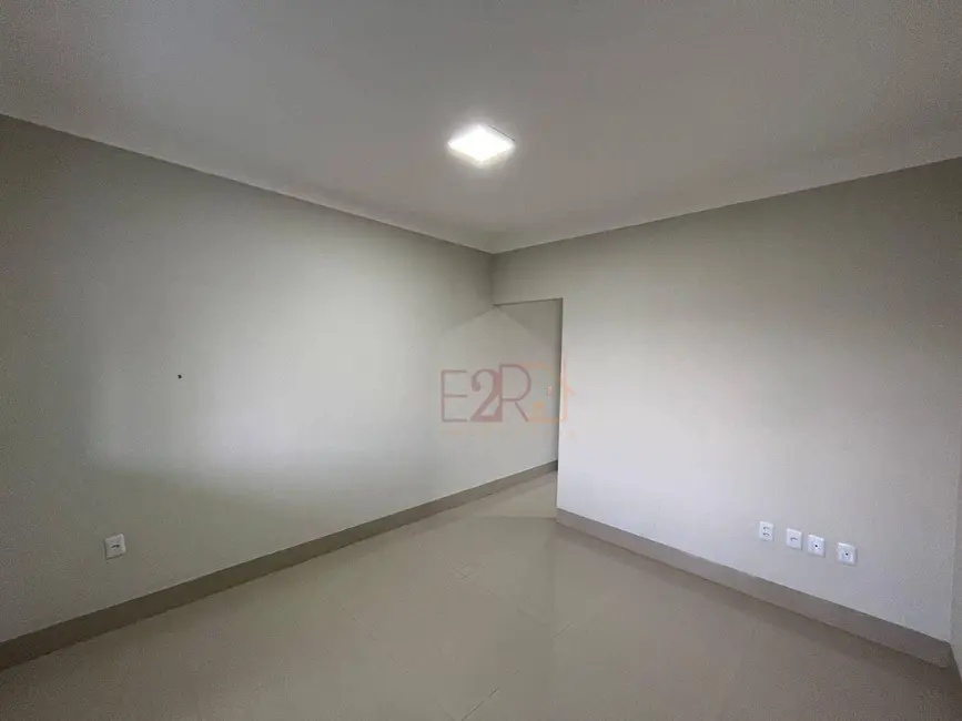 Casa com 3 quartos à venda, 300m2 em Residencial Solar dos Ataídes 2ª Etapa, Rio Verde - GO - imagem 3 Foto 3 de Casa com 3 quartos à venda, 300m2 em Residencial Solar dos Ataídes 2ª Etapa, Rio Verde - GO