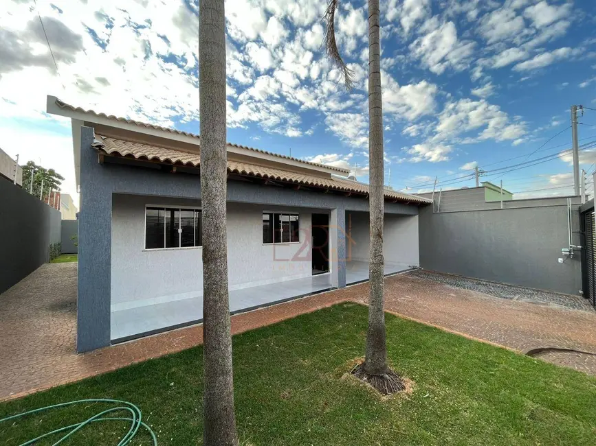 Casa com 3 quartos à venda, 300m2 em Residencial Solar dos Ataídes 2ª Etapa, Rio Verde - GO - imagem 2 Foto 2 de Casa com 3 quartos à venda, 300m2 em Residencial Solar dos Ataídes 2ª Etapa, Rio Verde - GO