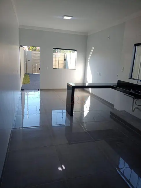 Casa com 3 quartos à venda, 140m2 em Jardim Floresta, Rio Verde - GO - imagem 4 Foto 4 de Casa com 3 quartos à venda, 140m2 em Jardim Floresta, Rio Verde - GO